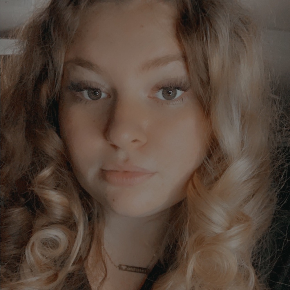 Meet your Posher, Breanna